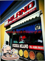 Pizzeria Milano food