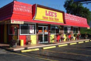 Lee's Famous Recipe Chicken outside