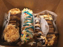 Wholly Cannoli food