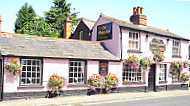 The Bakers Arms outside