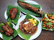 Rumah Makan Si Mbak inside