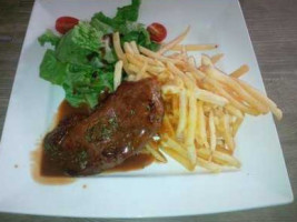 L’etoile Cafe food