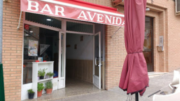 Avenida outside