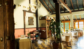 Taberna- Tierra De Olivos food