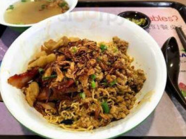 Zhong Pin Noodle House food