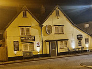 The Wheatsheaf Drayton inside