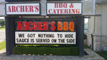 Archer's Bbq inside