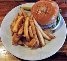 Old Beach Tavern food