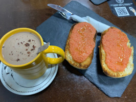 Cafeteria-cerveceria El Arco food