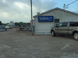 Donut Shop outside