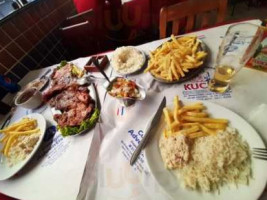 Kuca's E Pizzaria food