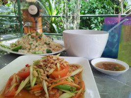 ร้านตำสุดซอย อาหารฮาลาล food