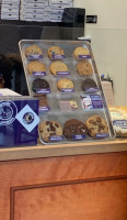 Insomnia Cookies outside