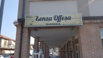 Pizzeria Senza Offesa outside