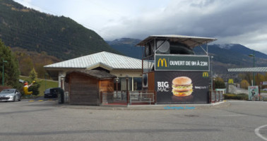 Mcdonald's outside