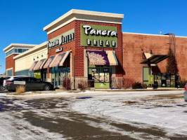 Panera Bread outside