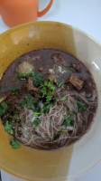 ร้านก๋วยเตี๋ยวเรือสามพราน food