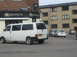 Bavinchi outside