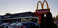 Mc Donald outside