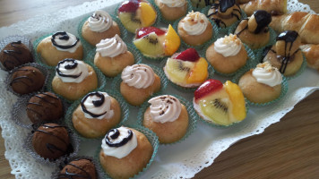 Pasticceria Bigne D'oro food