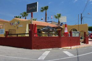 Spice Hut outside