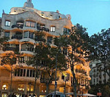 Café De La Pedrera outside