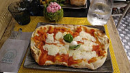 Mozzarella Co food