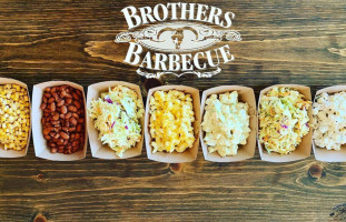 Brothers Barbecue food