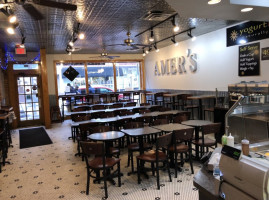 Amer's Delicatessen food