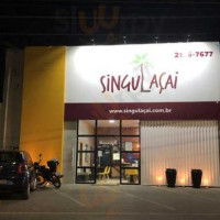 Singulaçai outside