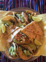 Cetinas Taco Shop food