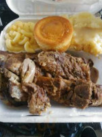 Fred's Soul Food food