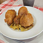 Edwards Fried Chichen food