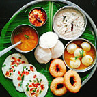 Shri Vaasavi Mess food