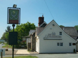 Horseshoe Inn outside