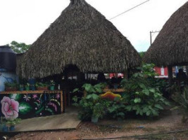 La Palapa Del Sabor (mariscos) outside