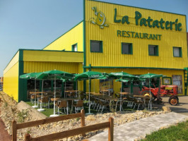 La Pataterie inside