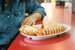 Fray's Donut House food