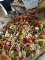 Mod Pizza food