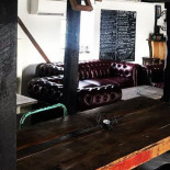 Hop Shed Brew Pub Inomhus