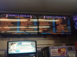 Sonny's Drive In inside