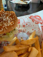 Red Robin Gourmet Burgers And Brews food