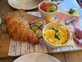 Le Pain Quotidien food