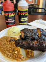 Poppa's Bbq food