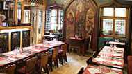 Aux Anysetiers Du Roy Restaurant food