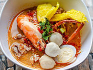 Yaniez Tomyam Seafood Ikan Bakar food