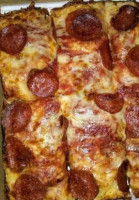 Jet's Pizza food