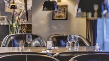 Hong Restaurang I Oernskoeldsvik Mat