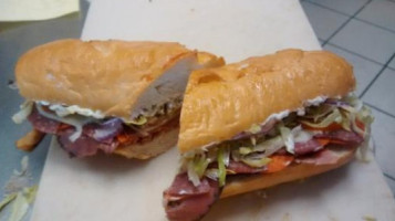 Stumpy's Pizza Subs food