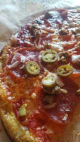 Villa Pizza food